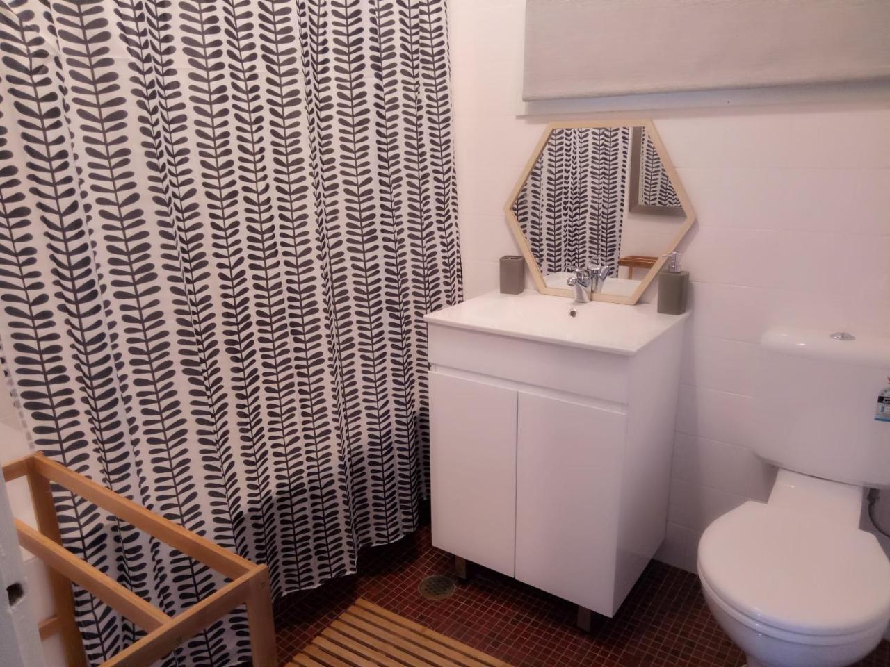 The Husky House Or Little Husky Studio Suite Huskisson Exteriör bild